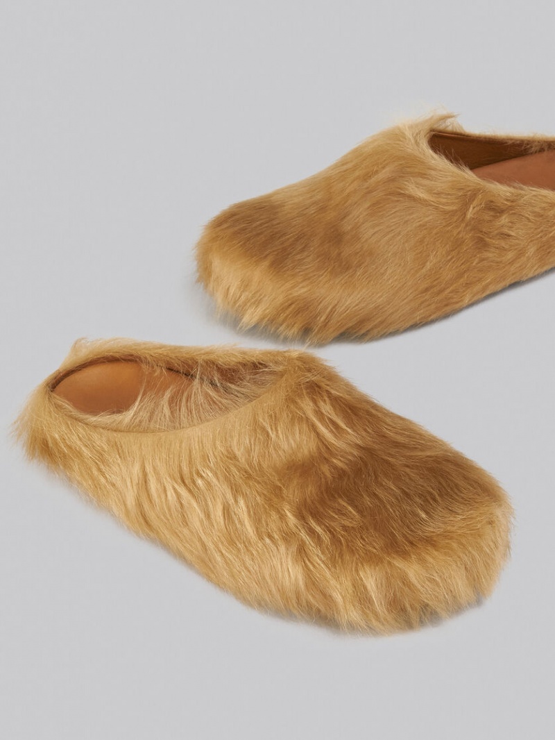 Marni Long Hair Calfskin Fussbett Sabot Μπεζ | GRDYB84641